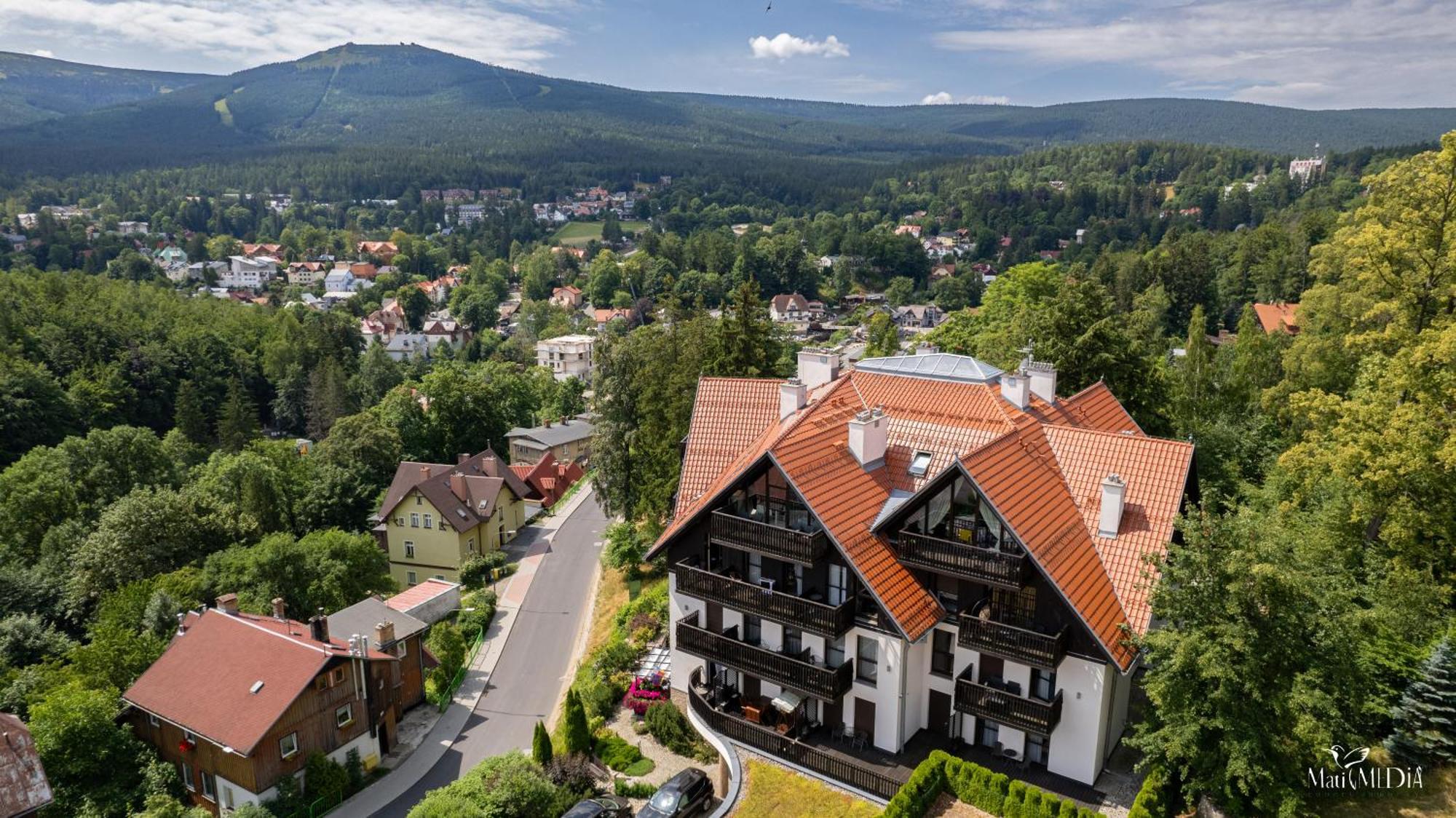 Apartament Panorama Gor - Centrum Miasta Z Widokiem Na Szrenice 스클라르스카포렘바 외부 사진